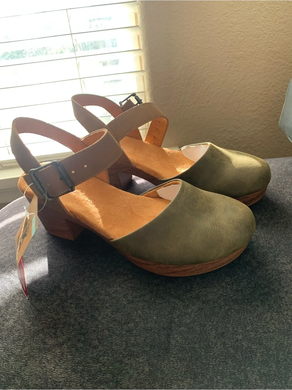Merritt Quarter Strap Platform Pump Dark Olive - Size 7 Women